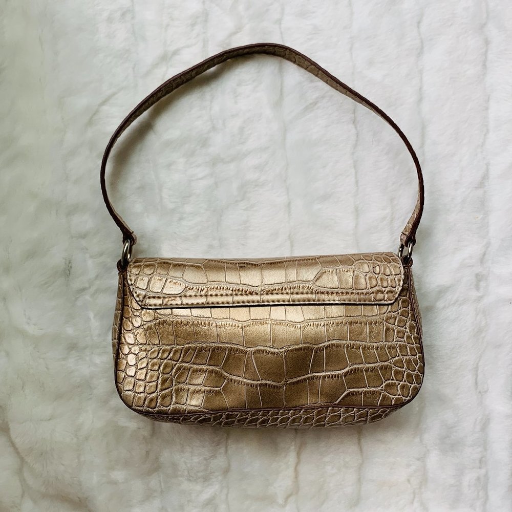 GUESS - Small Purse - Picture 3 of 9